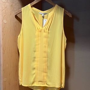 41 Hawthorn medium yellow sleeveless top